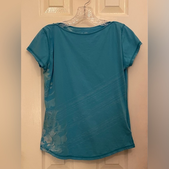 Bundle of 2 Outdoors Outfitter T-Shirts Size Small. - Picture 4 of 7